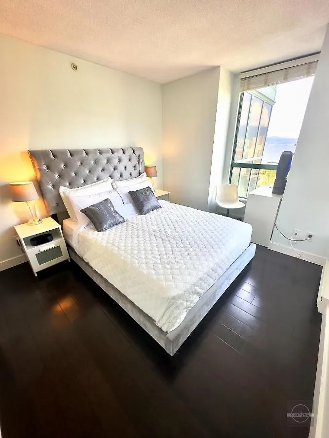 Stunning Ocean Apartment Vancouver