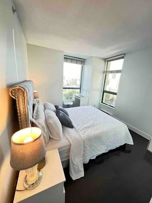 Stunning Ocean Apartment Vancouver